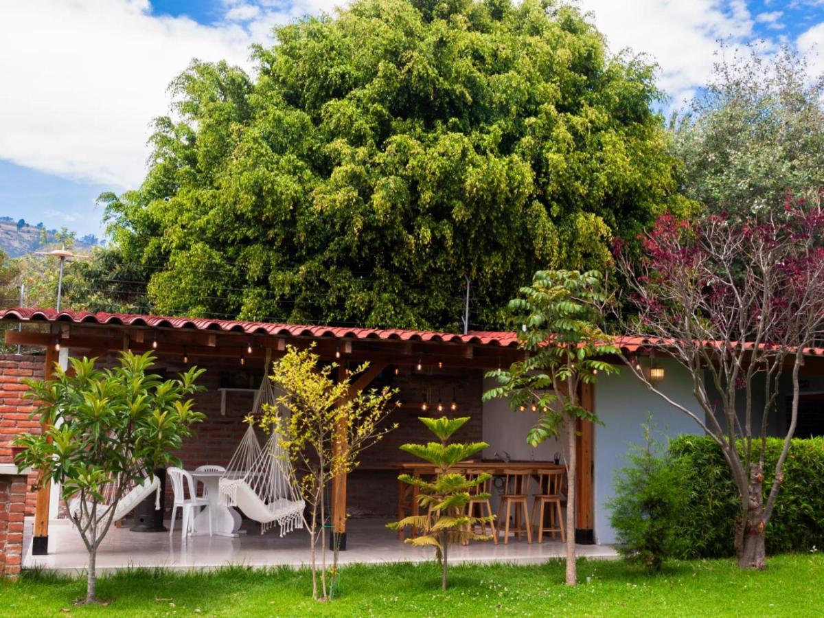 Bamboo Village Place Tumbaco ภายนอก รูปภาพ